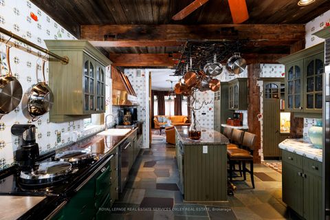 Photo 12 at 5 Castle Frank Crescent, Moore Park, Toronto