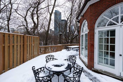 Photo 32 at 5 Castle Frank Crescent, Moore Park, Toronto