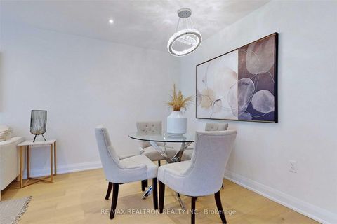 Photo 6 at 219 Beechy Drive, Crosby, Richmond Hill