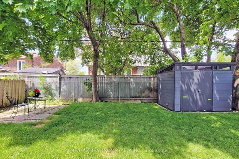 Photo 32 at 219 Beechy Drive, Crosby, Richmond Hill