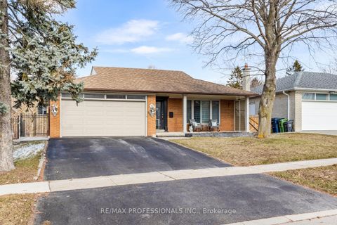 Photo 0 at 39 Norbert Crescent, West Deane, Toronto