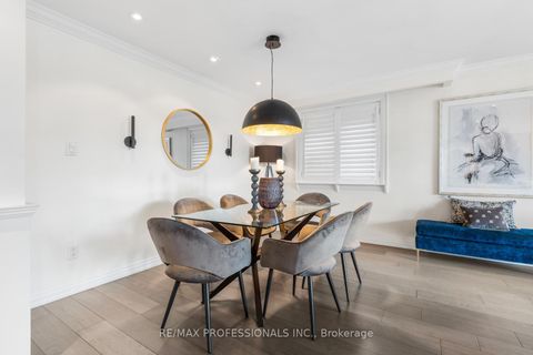 Photo 8 at 39 Norbert Crescent, West Deane, Toronto