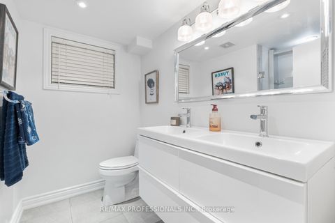 Photo 27 at 39 Norbert Crescent, West Deane, Toronto