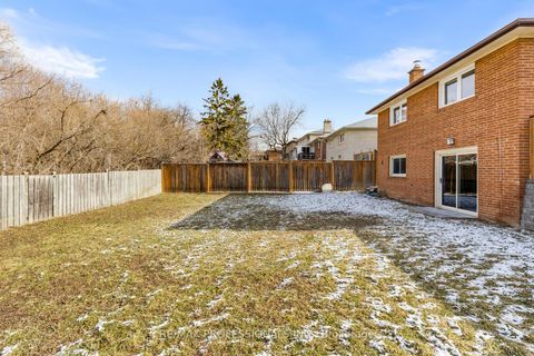 Photo 36 at 39 Norbert Crescent, West Deane, Toronto