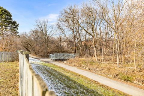 Photo 38 at 39 Norbert Crescent, West Deane, Toronto