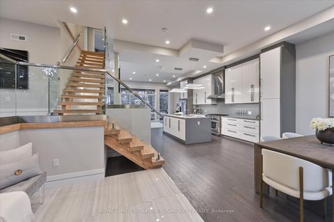 Photo 4 at 18 Ferris Road, Parkview, Toronto