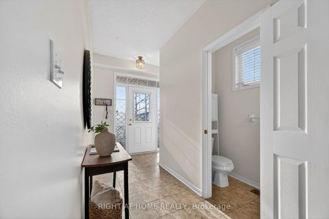 Photo 2 at 12 - 1070 Glenbourne Drive, Pinecrest, Oshawa