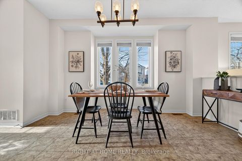 Photo 9 at 12 - 1070 Glenbourne Drive, Pinecrest, Oshawa