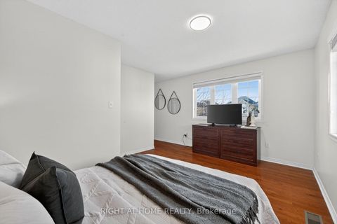 Photo 23 at 12 - 1070 Glenbourne Drive, Pinecrest, Oshawa