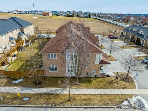 Photo 39 at 12 - 1070 Glenbourne Drive, Pinecrest, Oshawa