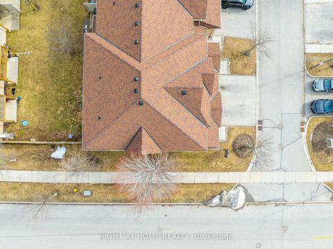 Photo 40 at 12 - 1070 Glenbourne Drive, Pinecrest, Oshawa