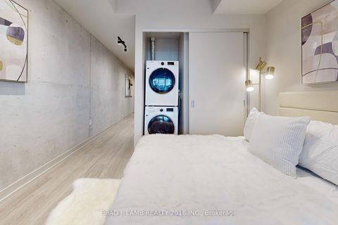 Photo 13 at 1014 - 195 McCaul Street, Chinatown, Toronto