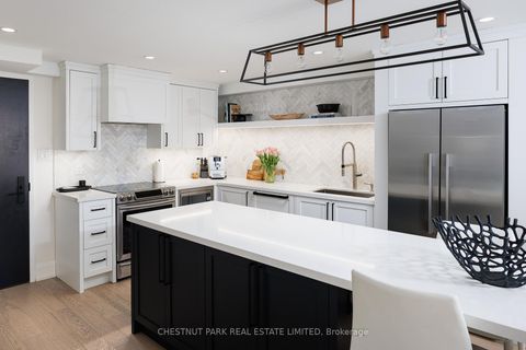 Photo 4 at 203 - 40 Oaklands Avenue, St. Clair, Toronto