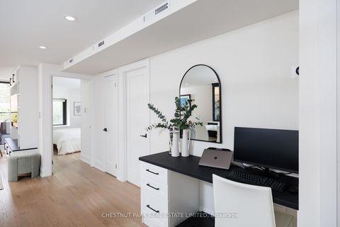 Photo 6 at 203 - 40 Oaklands Avenue, St. Clair, Toronto