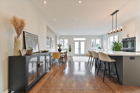 Photo 7 at 811 Cosburn Avenue, East York, Toronto