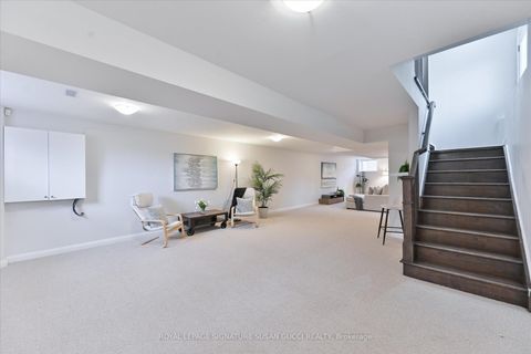 Photo 34 at 811 Cosburn Avenue, East York, Toronto