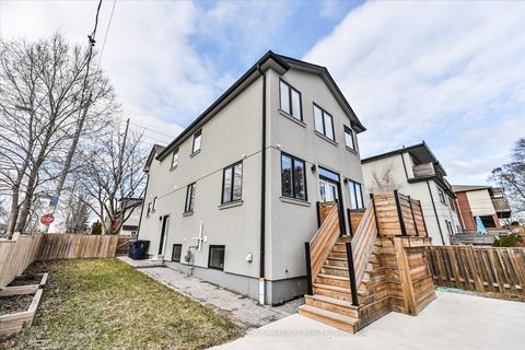 Photo 42 at 811 Cosburn Avenue, East York, Toronto