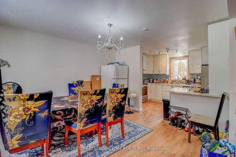 Photo 3 at 107 Lakeland Crescent, Oak Ridges Lake Wilcox, Richmond Hill