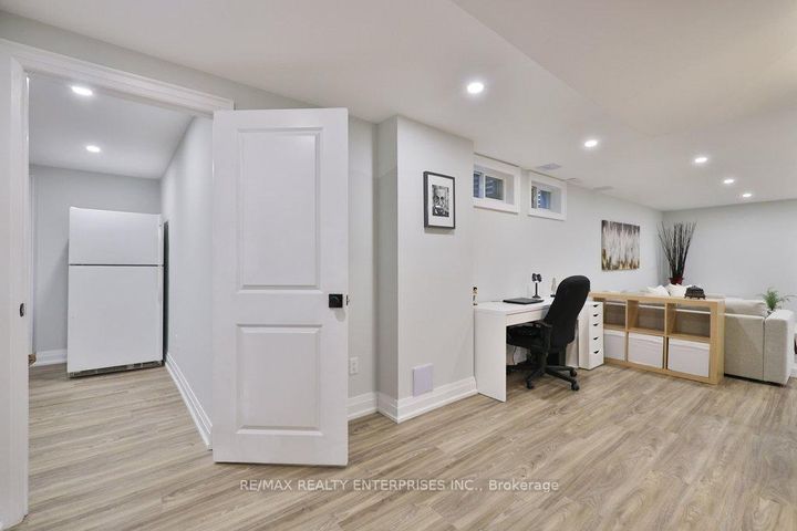 Photo 26 at 1106 Kos Boulevard, Lorne Park, Mississauga