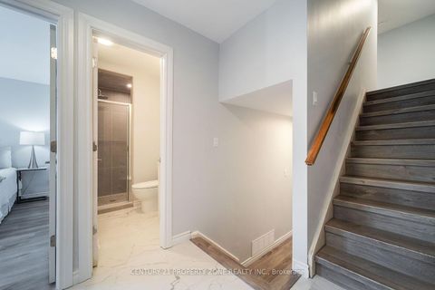 Photo 8 at 39 SYLVIA Street, Grove East, Barrie