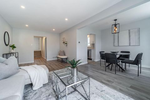 Photo 18 at 39 SYLVIA Street, Grove East, Barrie