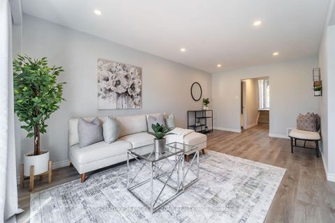 Photo 22 at 39 SYLVIA Street, Grove East, Barrie