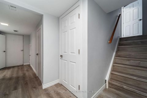 Photo 23 at 39 SYLVIA Street, Grove East, Barrie