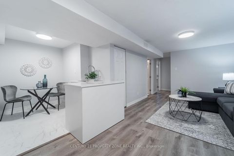 Photo 25 at 39 SYLVIA Street, Grove East, Barrie