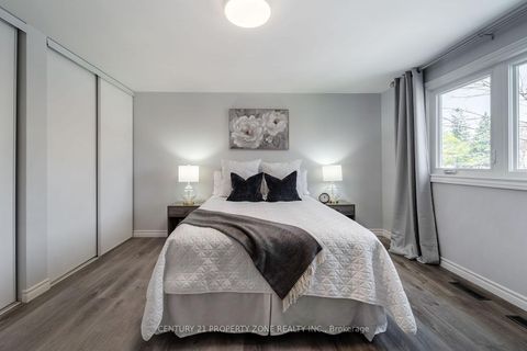 Photo 35 at 39 SYLVIA Street, Grove East, Barrie