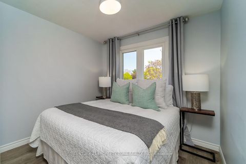 Photo 41 at 39 SYLVIA Street, Grove East, Barrie