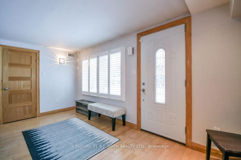 Photo 3 at 45 GROVE Street W, Queen's Park, Barrie