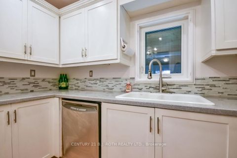 Photo 8 at 45 GROVE Street W, Queen's Park, Barrie