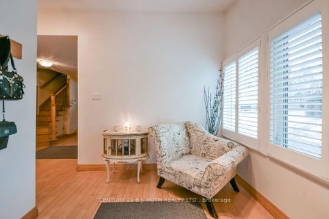 Photo 18 at 45 GROVE Street W, Queen's Park, Barrie