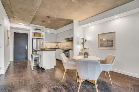 Photo 10 at 636 - 55 Stewart Street, Waterfront Communities C1, Toronto