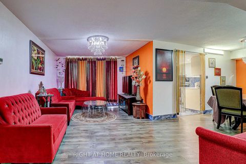 Photo 1 at 605 - 757 Victoria Park Avenue, Oakridge, Toronto