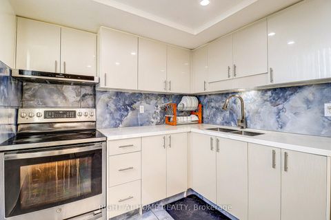 Photo 11 at 605 - 757 Victoria Park Avenue, Oakridge, Toronto