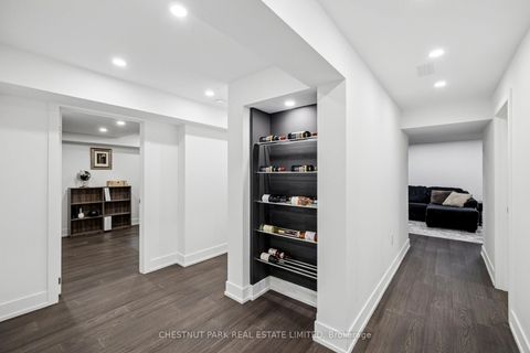 Photo 32 at 67 Hatton Garden Road, Vellore Village, Vaughan