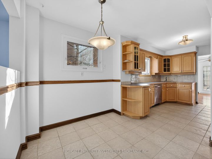 Photo 5 at 739 Edgewood Road, Amberlea, Pickering