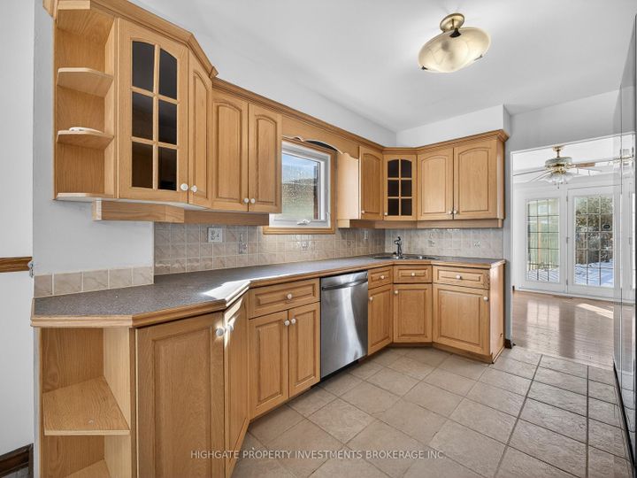 Photo 7 at 739 Edgewood Road, Amberlea, Pickering