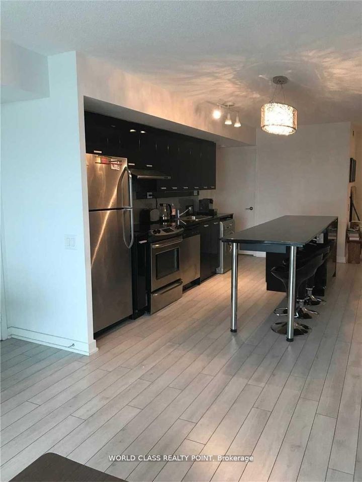 Photo 5 at 611 - 33 Singer Court, Bayview Village, Toronto