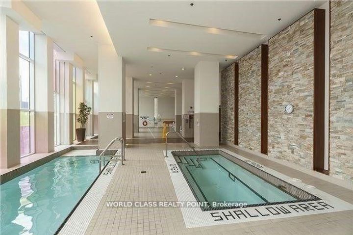 Photo 16 at 611 - 33 Singer Court, Bayview Village, Toronto