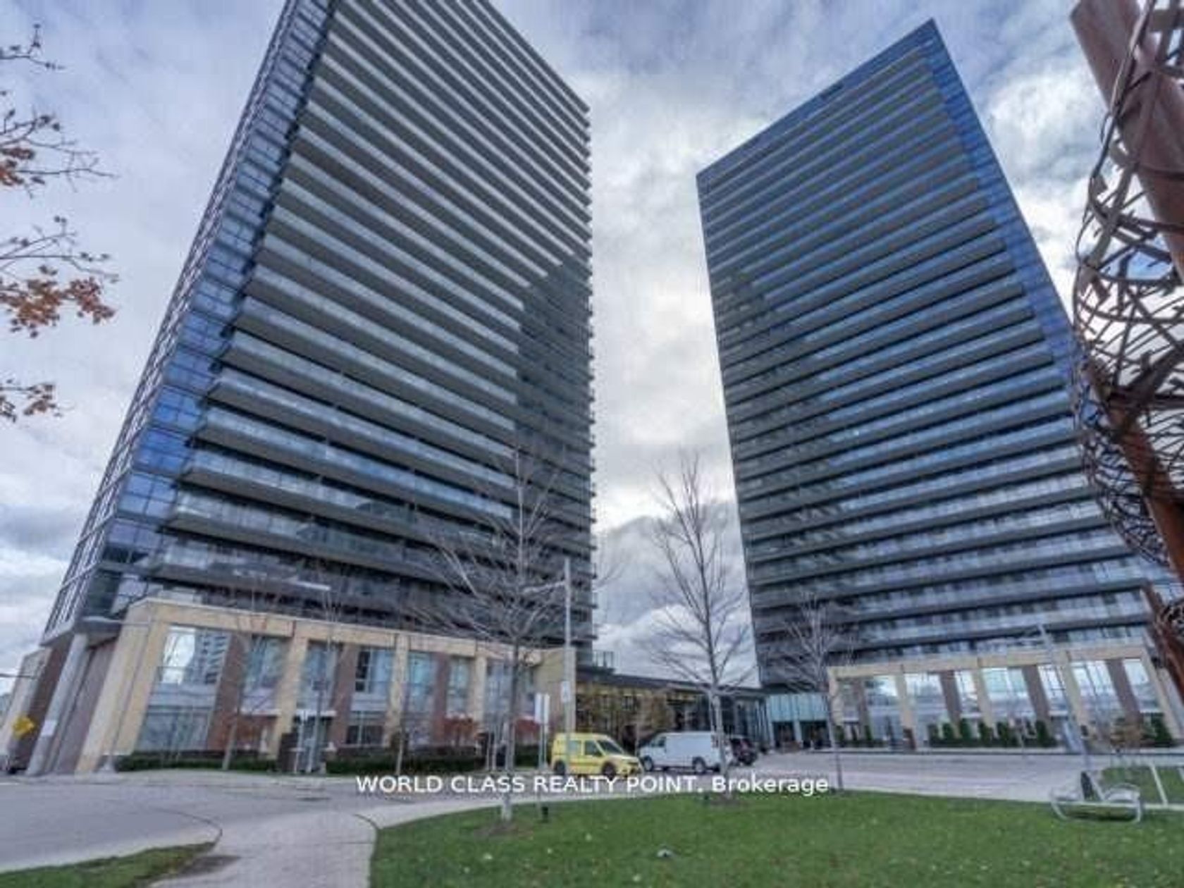 611 - 33 Singer Court, Bayview Village, Toronto 2