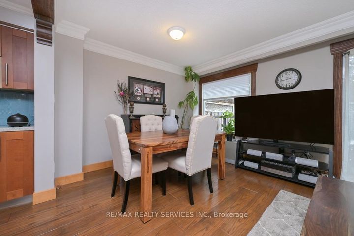 Photo 10 at 8 Collins Crescent, Brampton North, Brampton