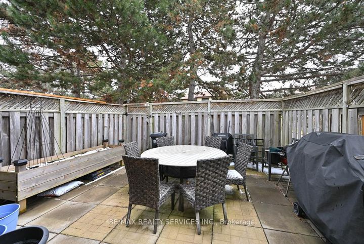 Photo 27 at 8 Collins Crescent, Brampton North, Brampton