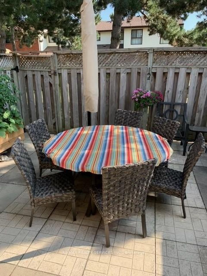 Photo 30 at 8 Collins Crescent, Brampton North, Brampton