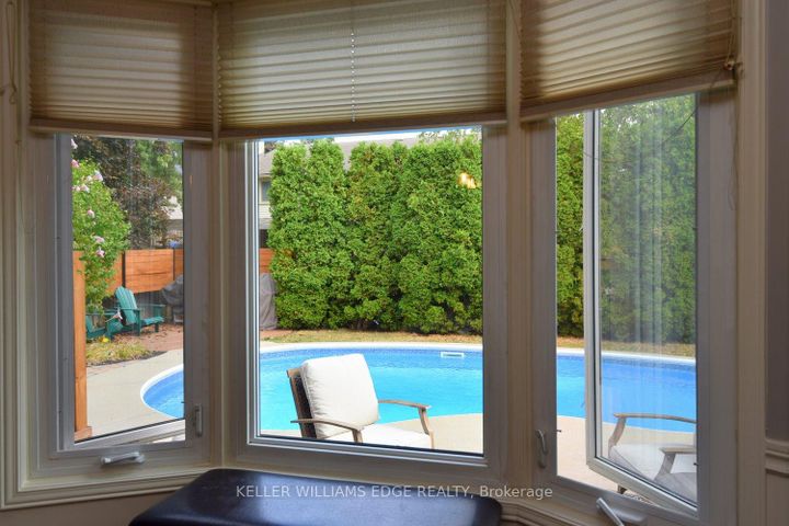 Photo 16 at 18 Charterhouse Crescent, Ancaster, Hamilton