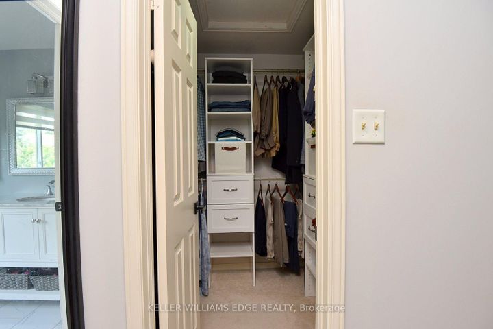 Photo 24 at 18 Charterhouse Crescent, Ancaster, Hamilton