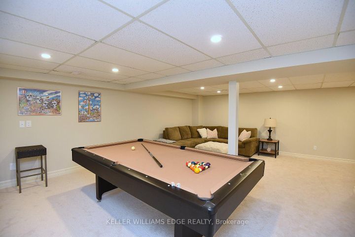 Photo 31 at 18 Charterhouse Crescent, Ancaster, Hamilton