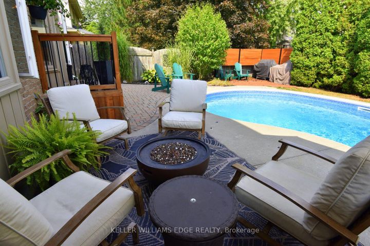 Photo 38 at 18 Charterhouse Crescent, Ancaster, Hamilton