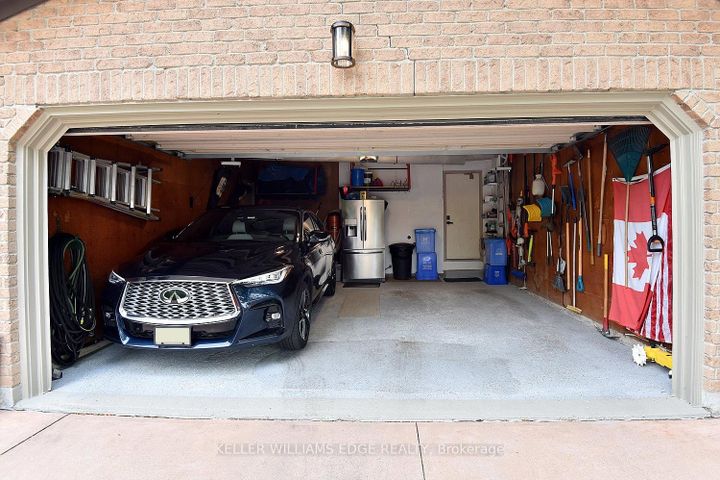 Photo 40 at 18 Charterhouse Crescent, Ancaster, Hamilton